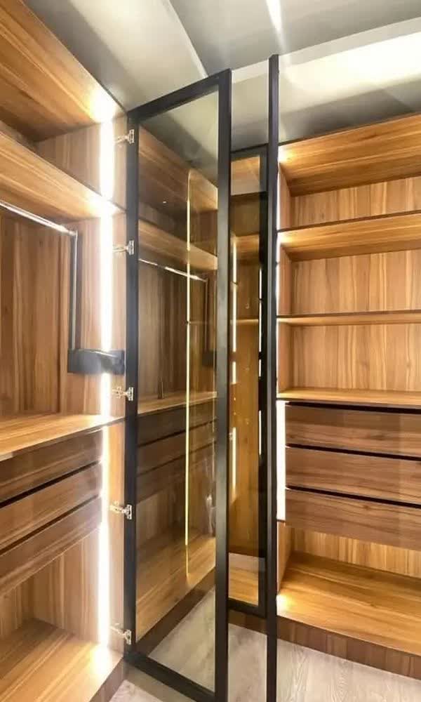 کلوزت (Closet / Frameless Closet)